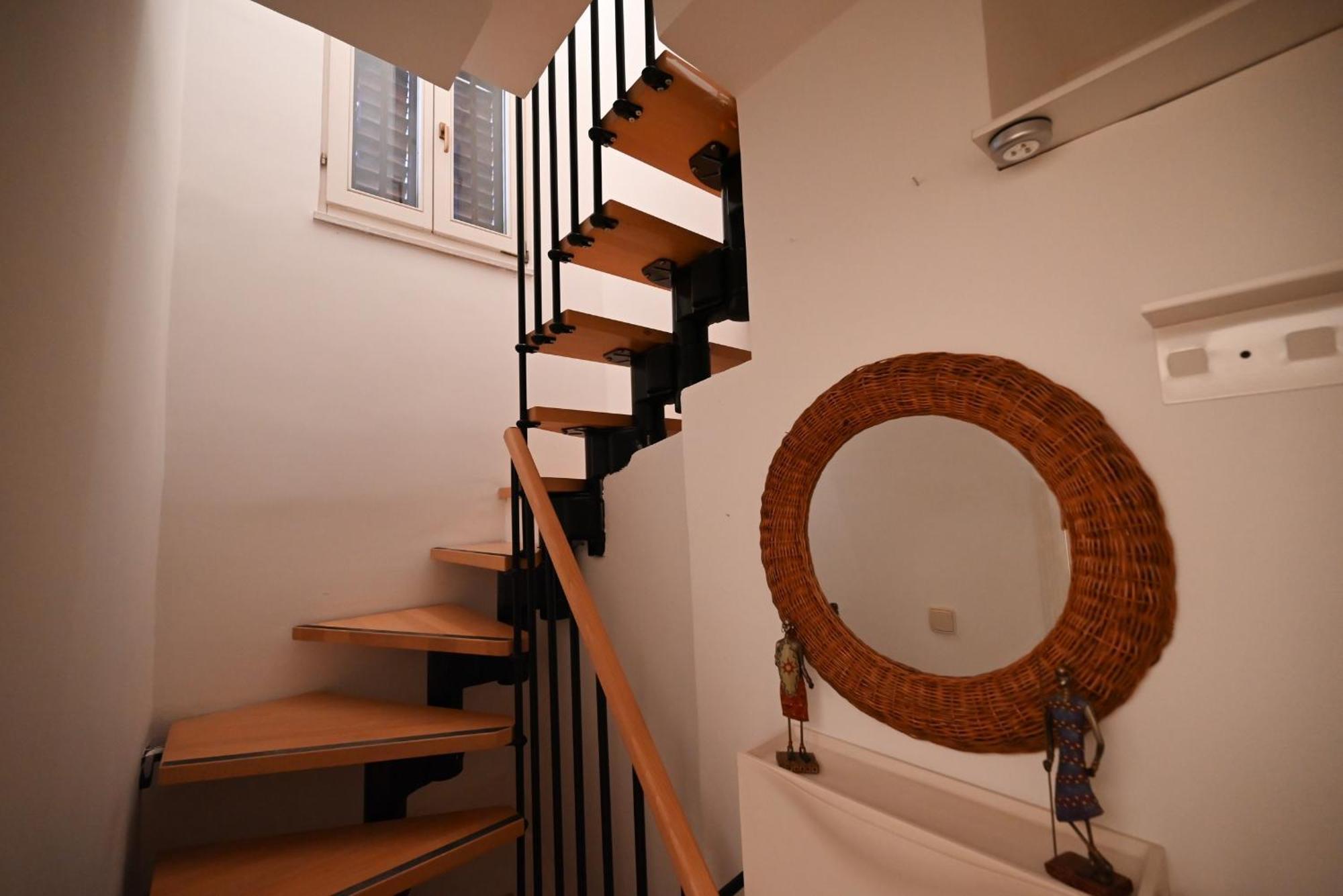 Alice Apartment With Balcony Rovinj Exterior photo
