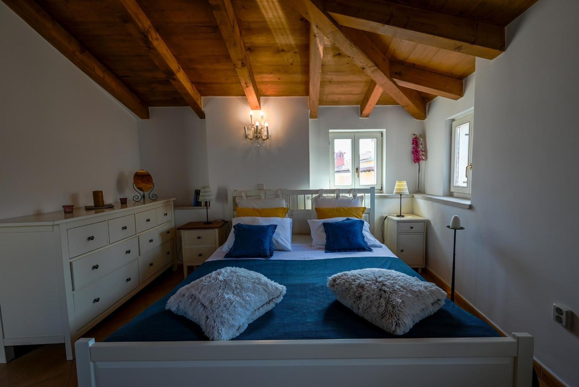 Alice Apartment With Balcony Rovinj Exterior photo