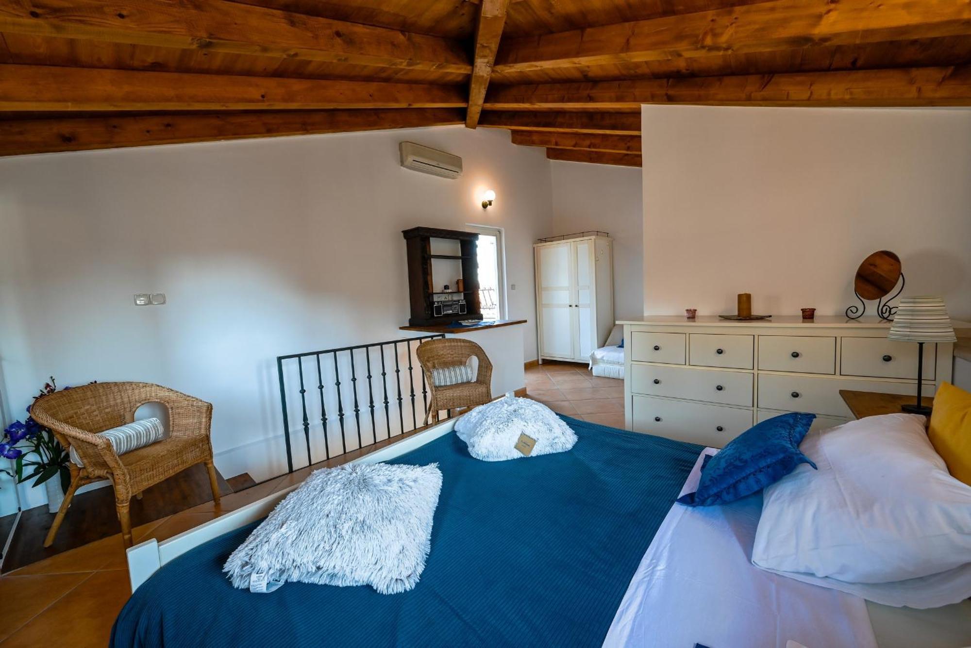 Alice Apartment With Balcony Rovinj Exterior photo